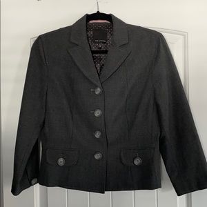 The Limited cropped 3/4 sleeve jacket Size 8